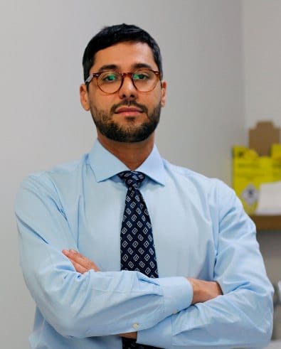 Médico especialista em retina